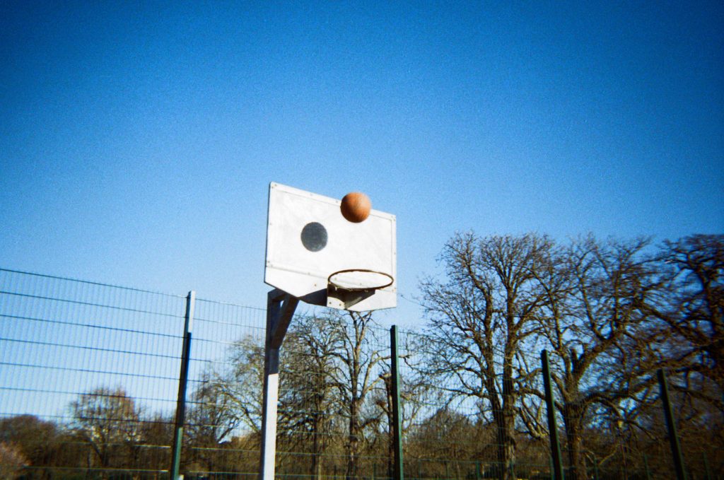 Kodak Ultramax 400 M35 Sample Photo Basket Ball Hoop