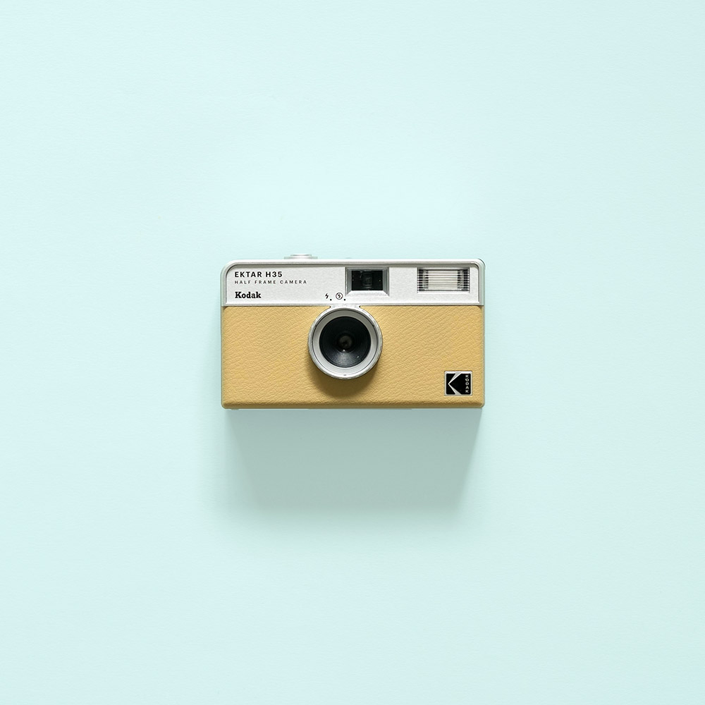 Kodak Ektar H35 - Half-Frame 35mm Film Camera