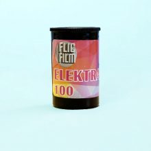 First roll impressions: Flic Film Elektra 100 - Down the Road