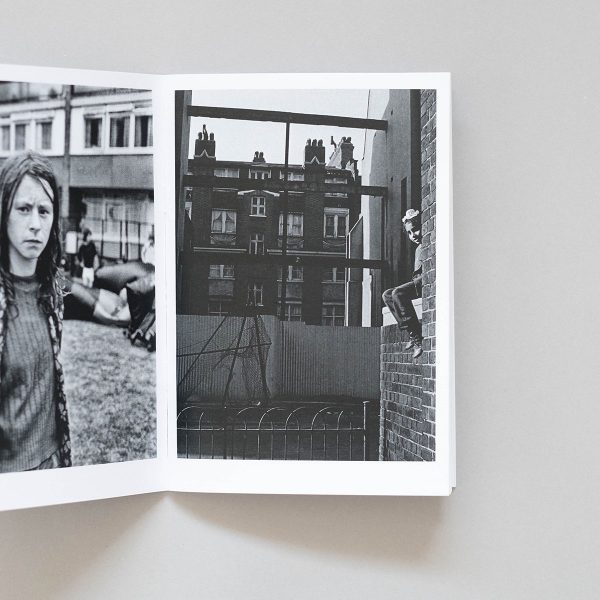 DAVID HOFFMAN Around Whitechapel 1972-1992 2 DAVID HOFFMAN Around Whitechapel 1972–1992 Café Royal Books