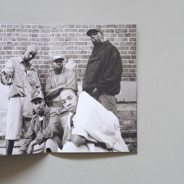 EDDIE OTCHERE Wu-Tang Clan 1994-2004 4 EDDIE OTCHERE Wu-Tang Clan 1994 - 2004 Café Royal Books
