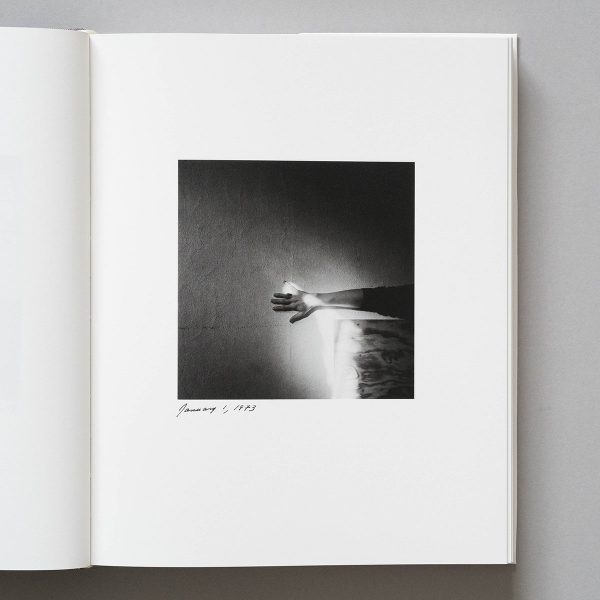 MELISSA SHOOK Daily Self-Portraits 1972–1973 3 MELISSA SHOOK Daily Self-Portraits 1972–1973