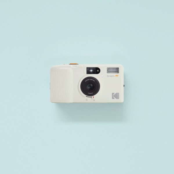 Kodak Snapic A1 35mm Film Camera Ivory White Kodak Snapic A1 35mm Film Camera Ivory White