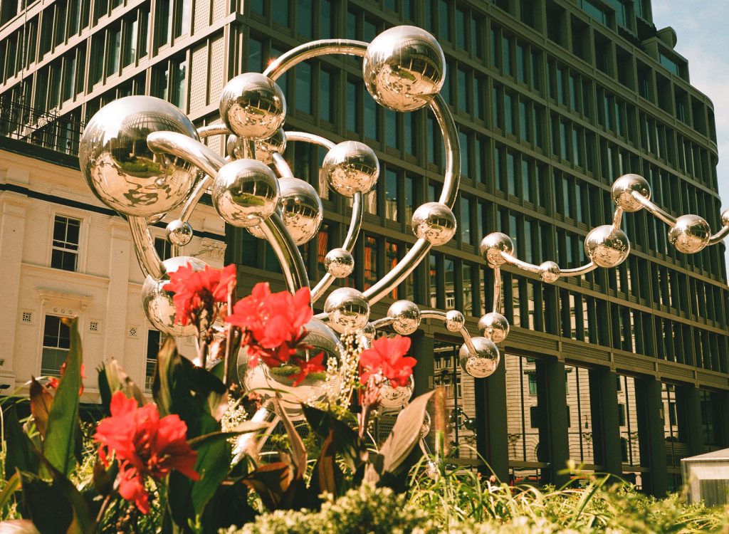 Liverpool Street sculpture on film